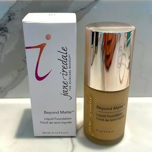 Jane Iredale Beyond Matte Foundation M5